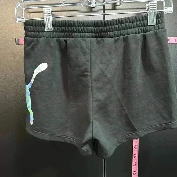 Puma Holographic Puma Logo shorts, elastic waist, black cotton/poly - Picture 4 of 8